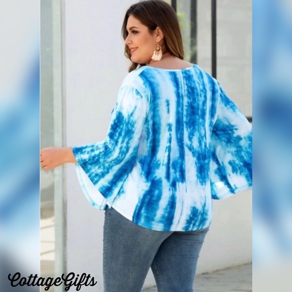 NWT Plus Size Blue & White Tie Dye Print Top - Picture 2 of 7